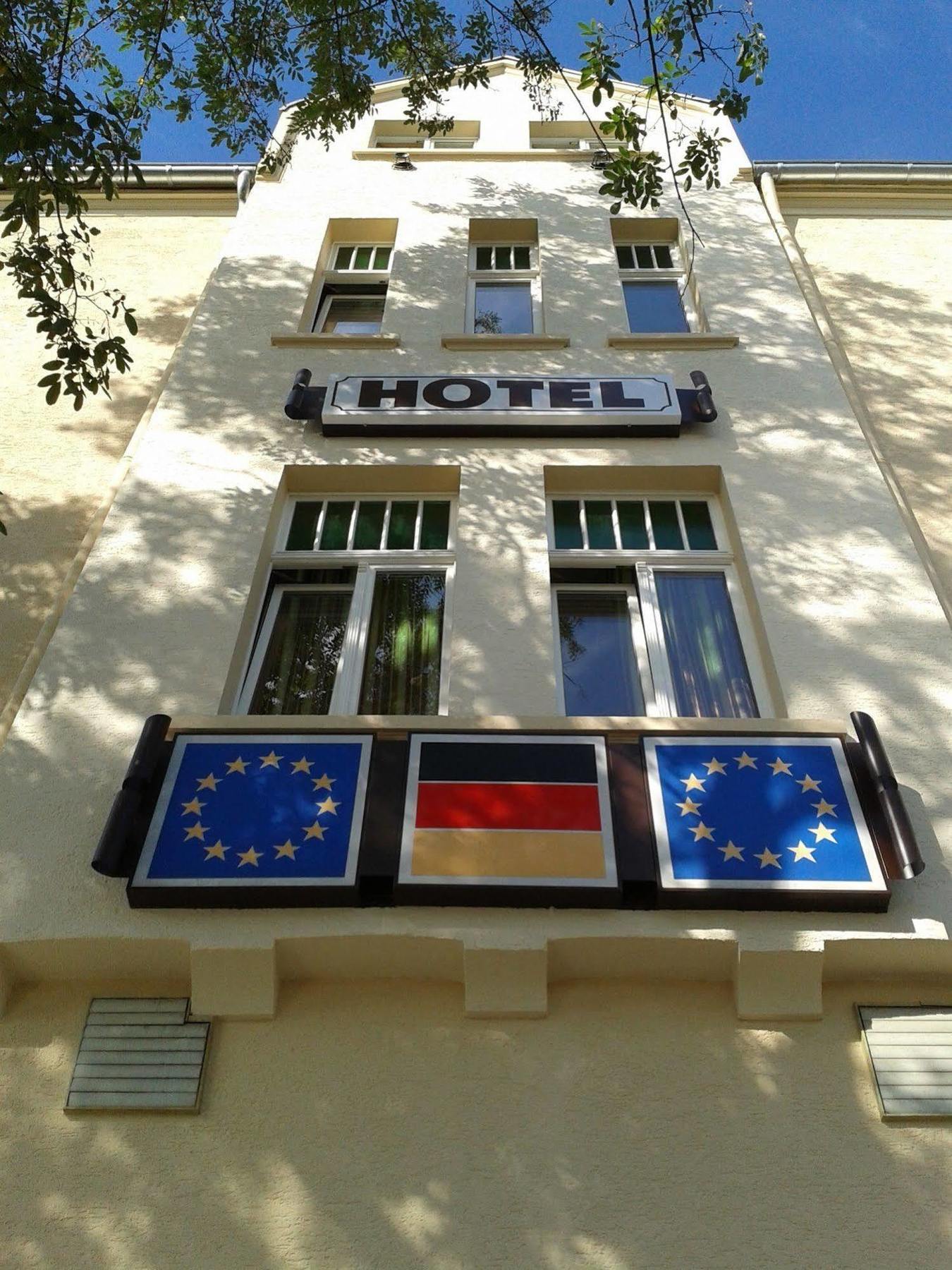 Hotel Barbarossa Classic Ratingen Exterior foto